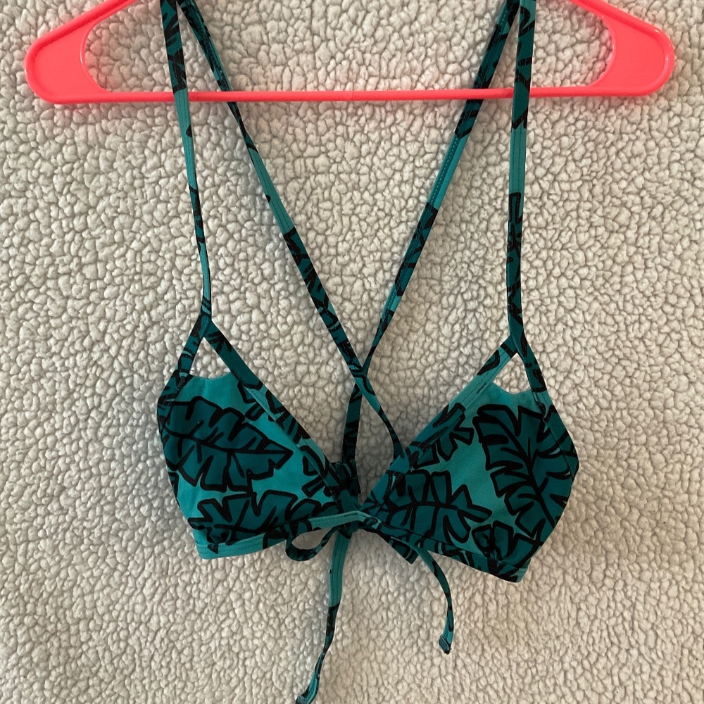 Jolyn Triangle Top